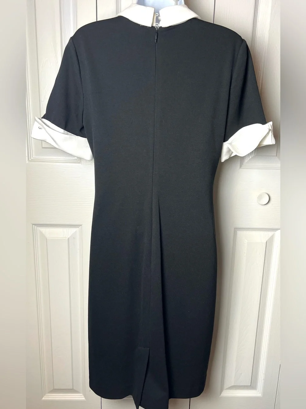 KARL LAGERFIELD Paris Dress Shift Peter Pan Collar Pearls Black White Designer - Picture 3 of 11